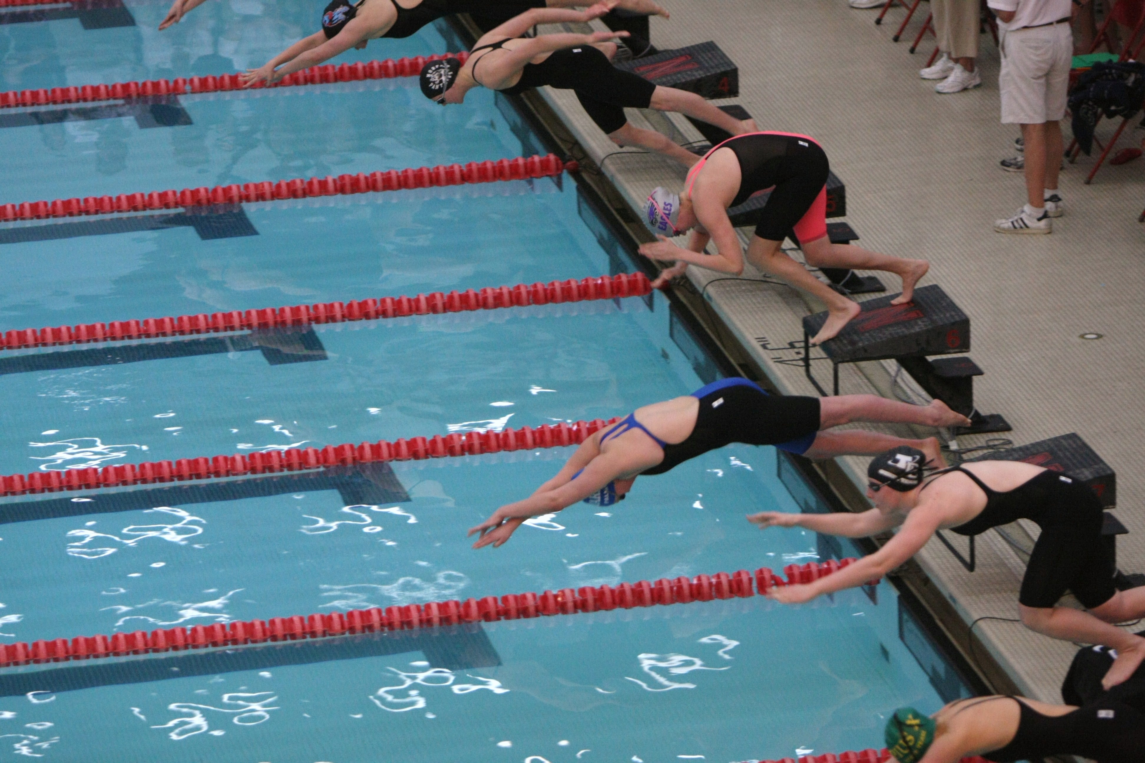 Pre-game traditions benefit swimmers