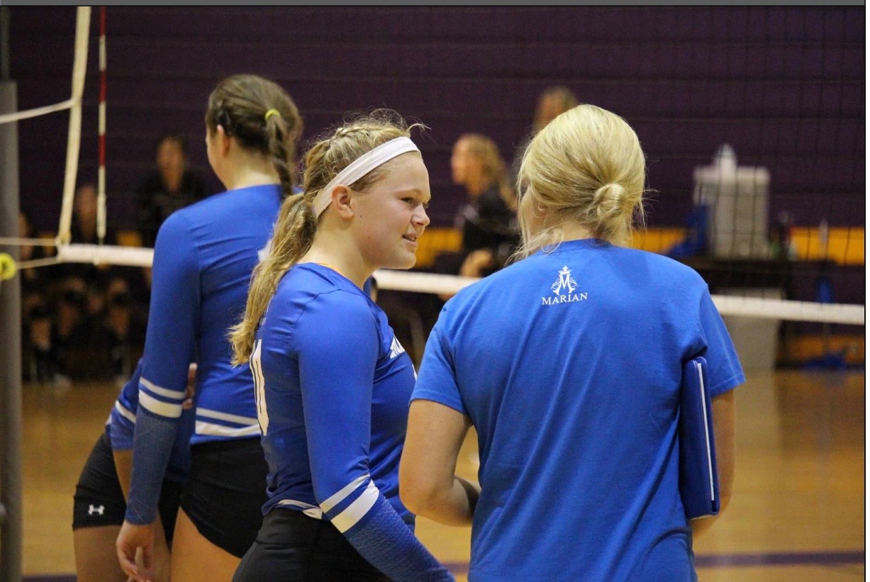 Coach McLeay leads team of college volleyball recruits