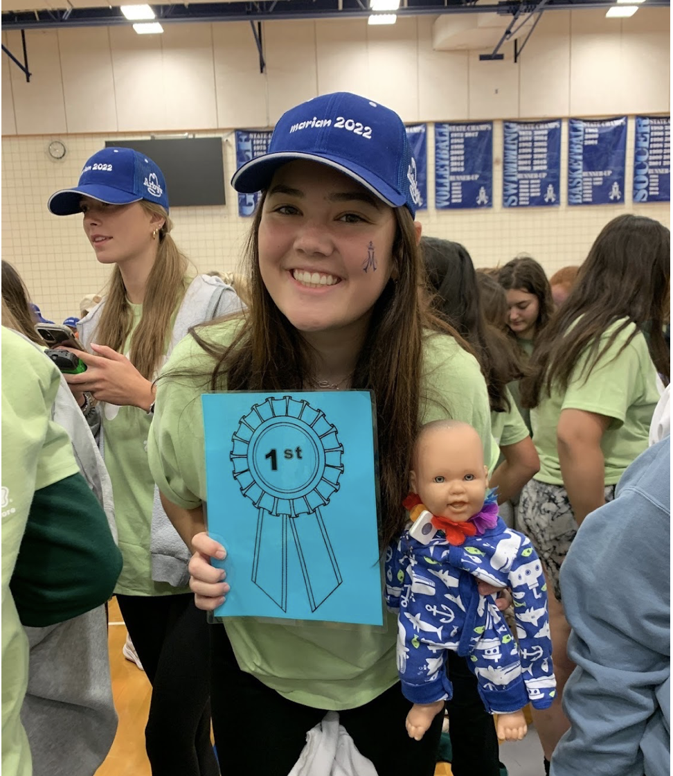 New Senior Accessory Helps Class Raise Money