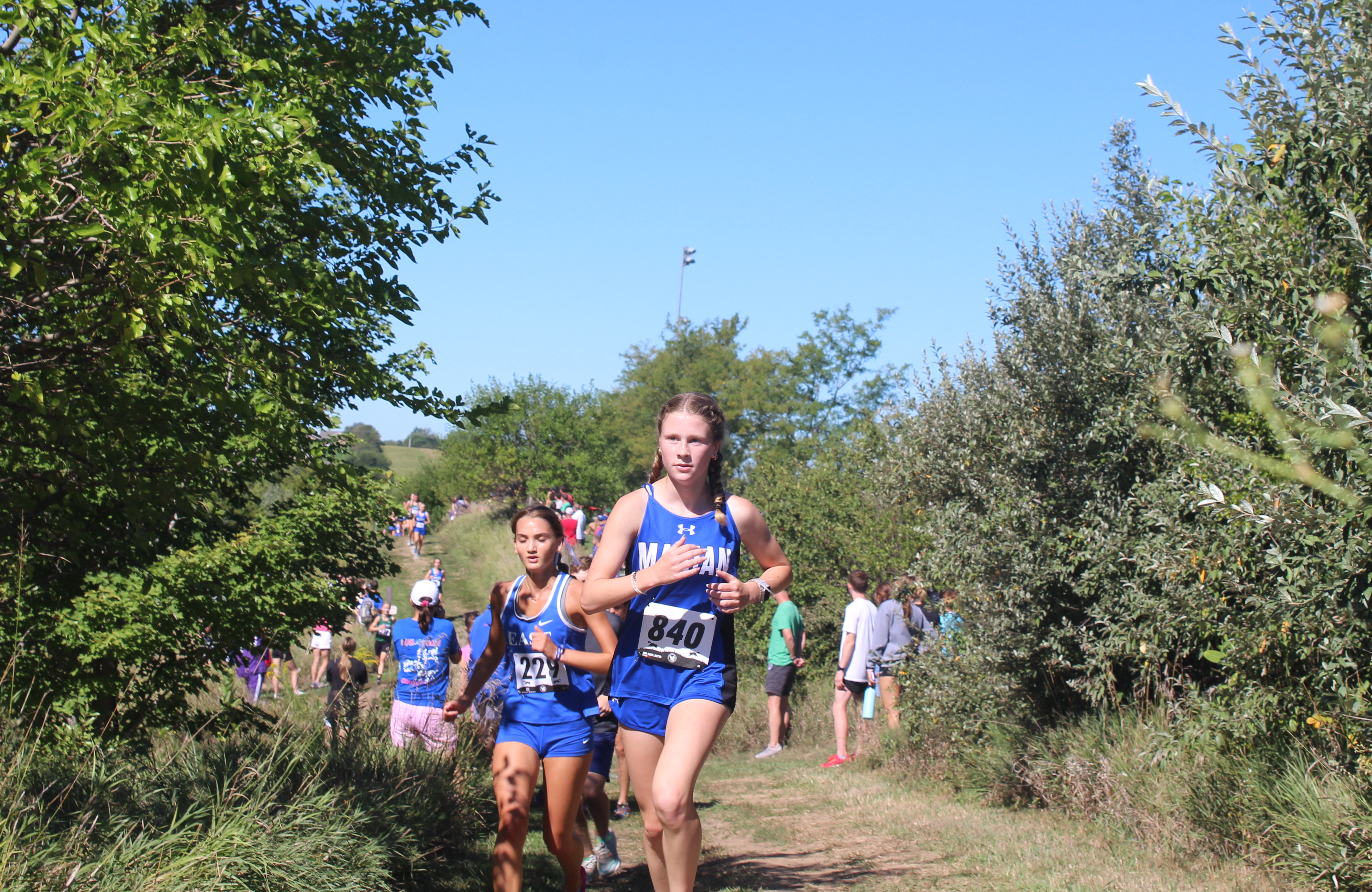 Freshman Maeve Wharton excels at new sport, cross country