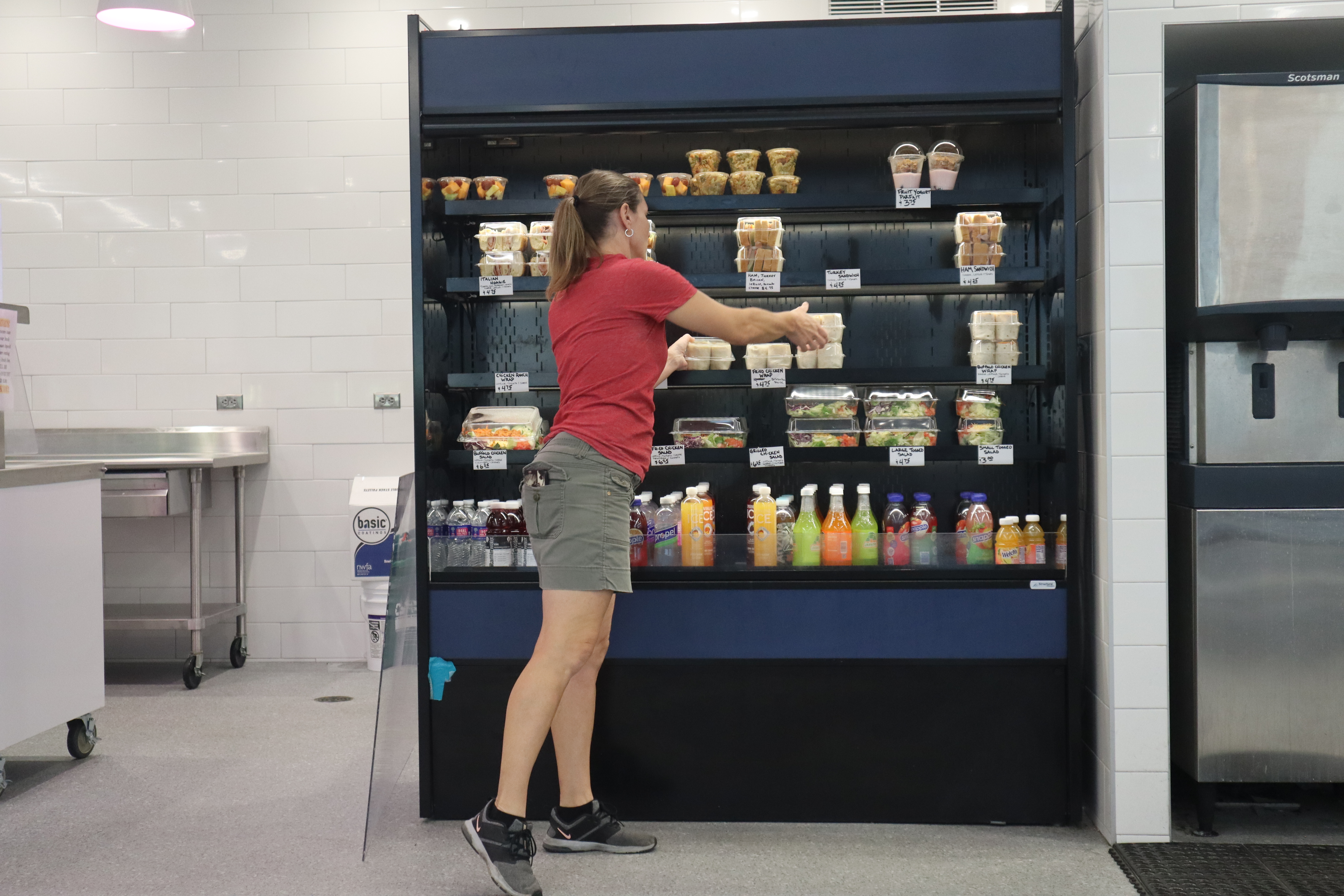 Lunch Staff Works to Meet Students’ Needs