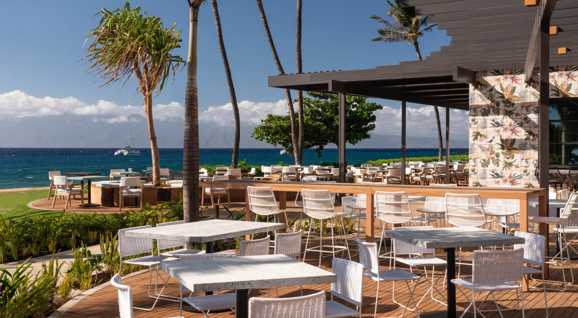 Hawaiian Vacation Must Stop Restaurant