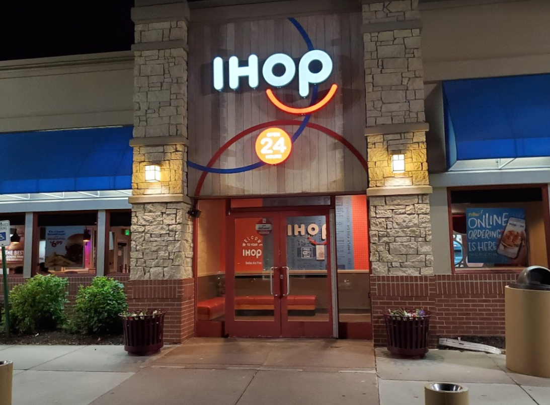 IHOP Breakfast: A dive into Pancakes, Hash Browns and More!