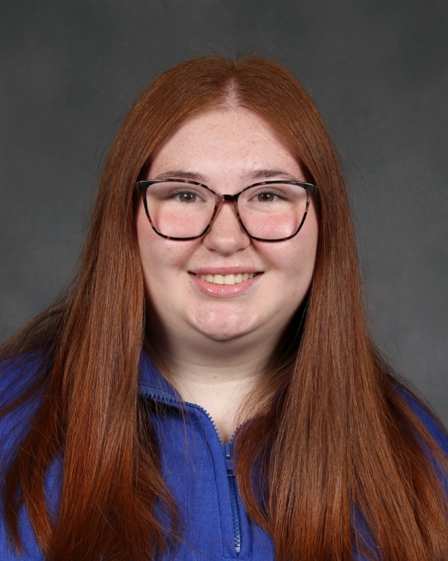 Crewnecks or Hoodies? The Sweatshirt Debate Continues